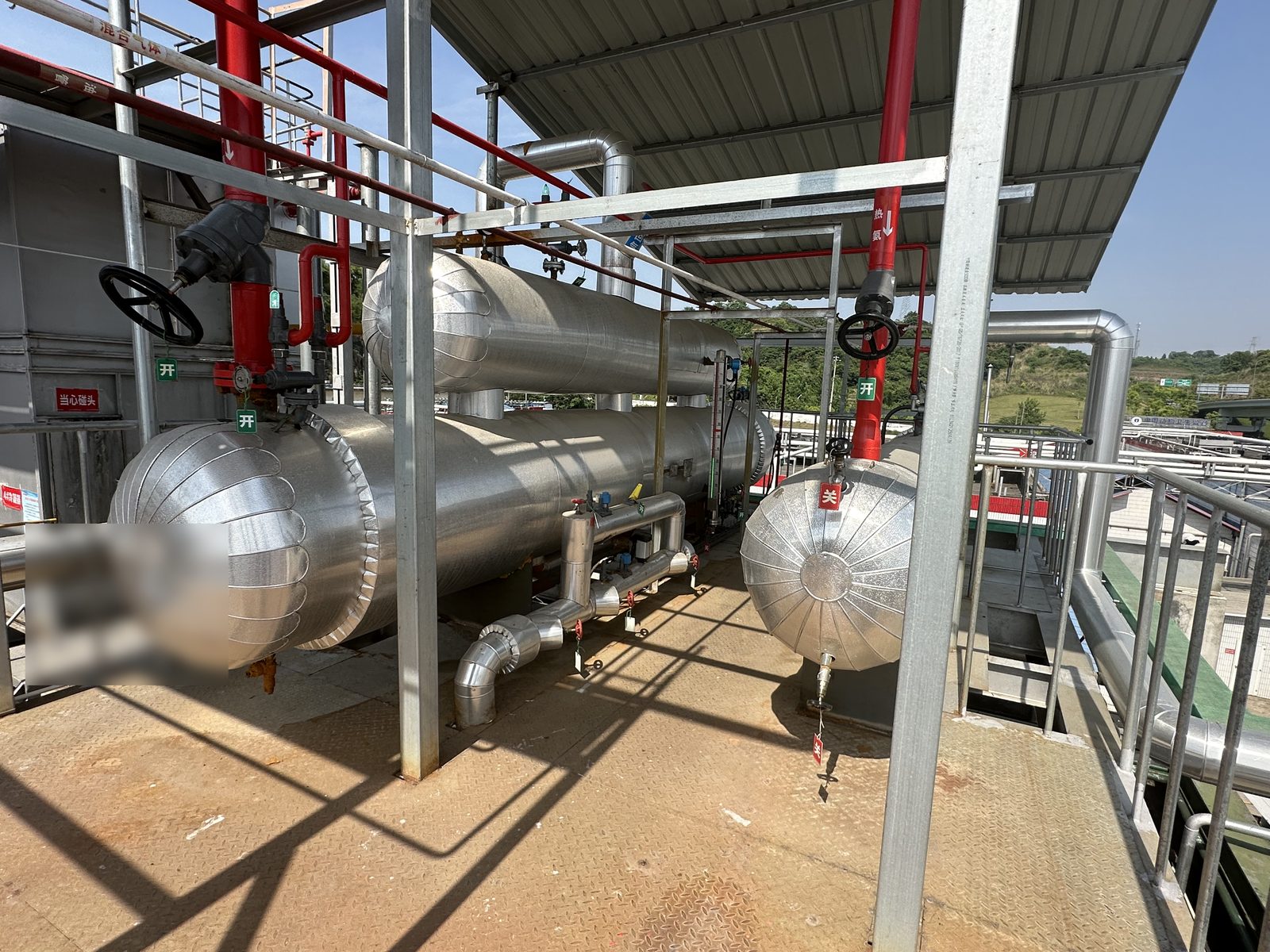 Ammonia heat-pump evaporator and preheater at an anonymized meat-processing site